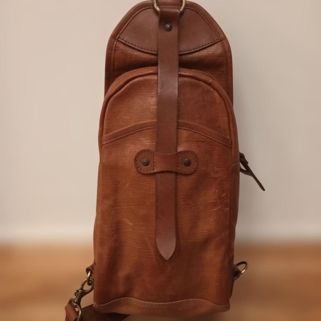 BUTTELO ブッテロ レザーボディーバッグ ショルダーバッグ　ブラウン