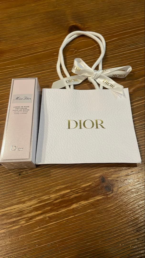Hiro.@　ディオール ハンド クリーム 50ml 紙袋付✖️2