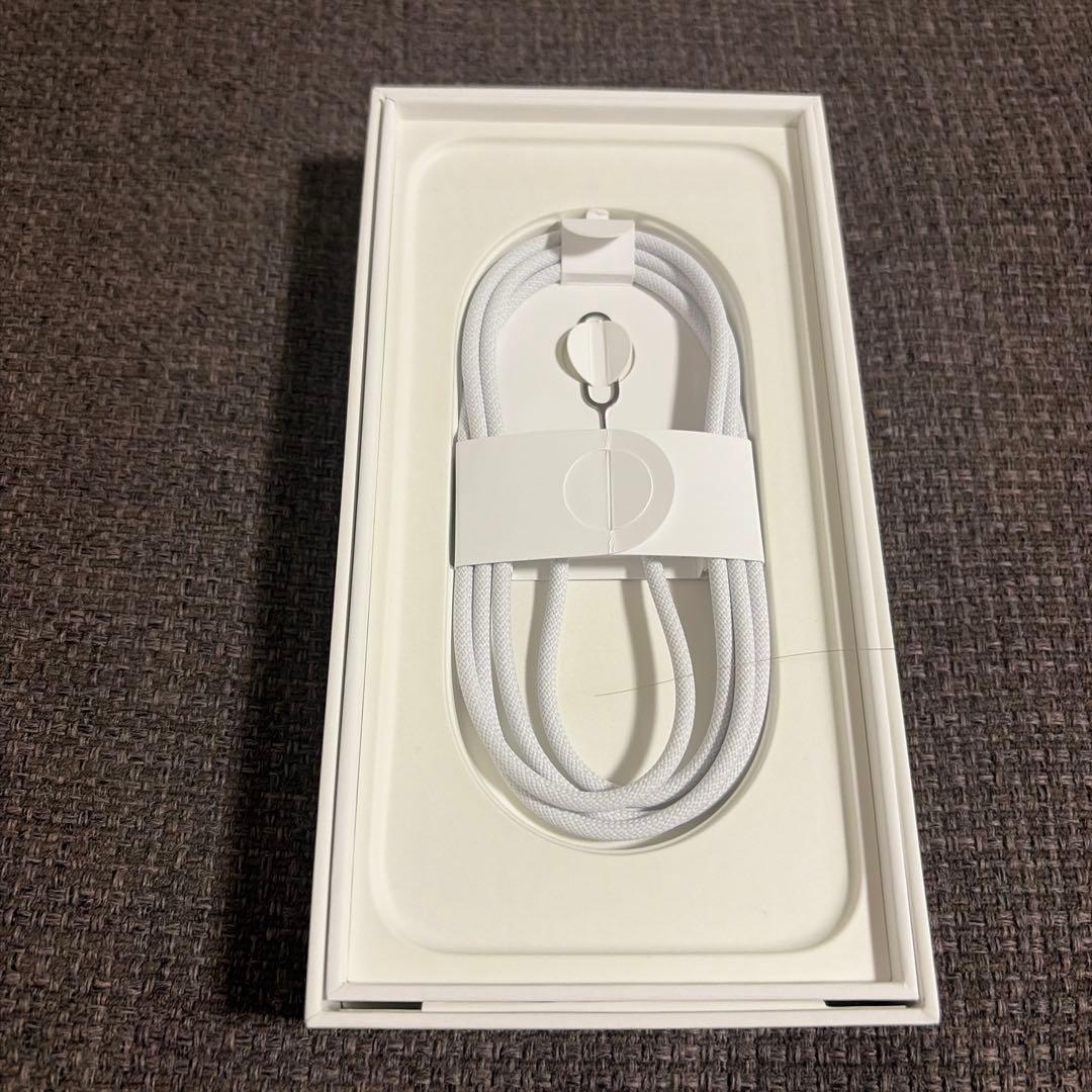 Apple iPhone16 Plus128GB バッテリー92％本体