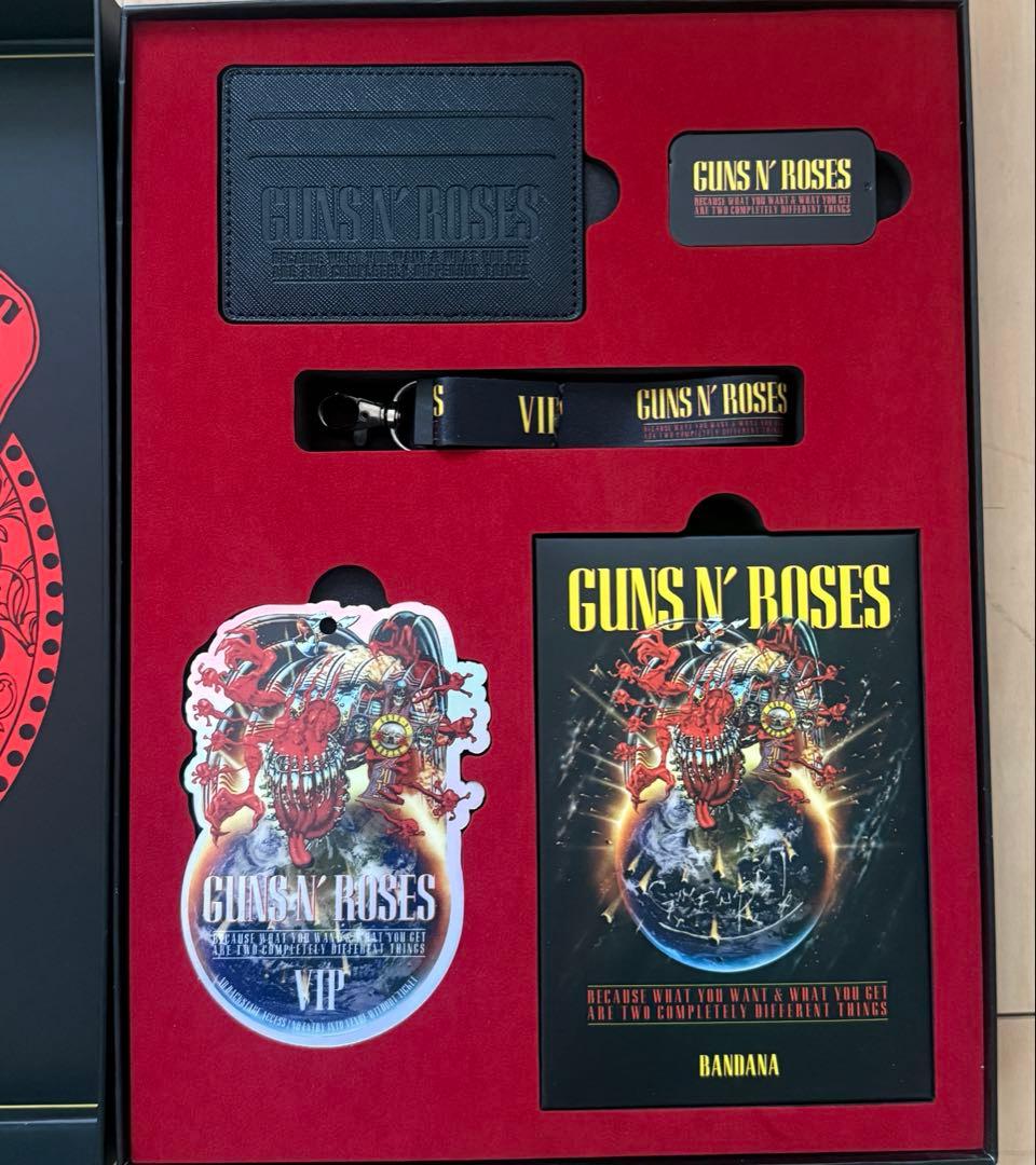 最終値下げ GUNS N' ROSES VIP & Tシャツセット