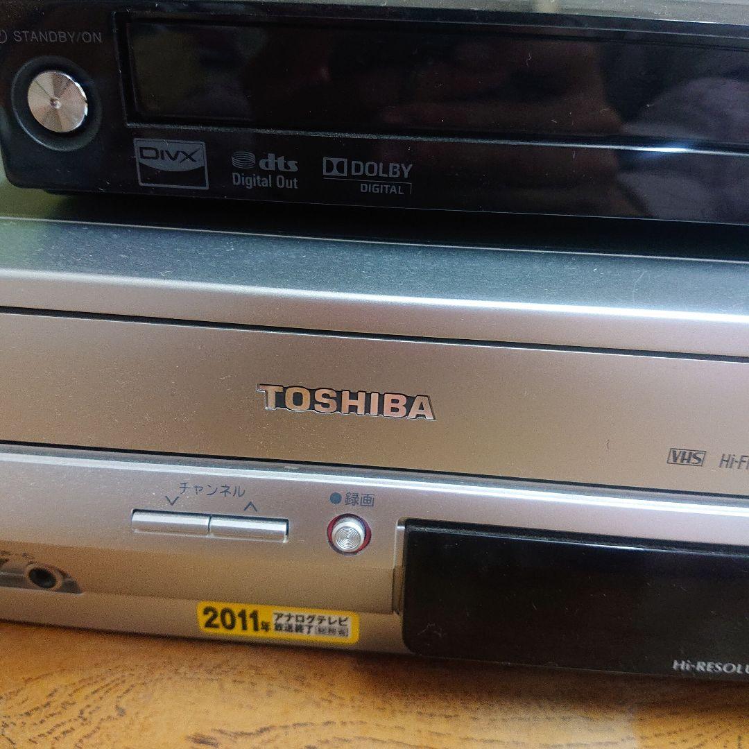 東芝VHSビデオデッキ DVD一体型
