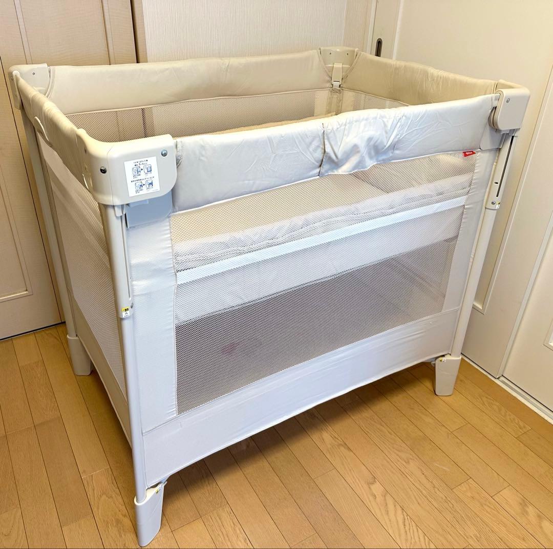 ココネルエアー　ミルク　ベビーベッド　アップリカ