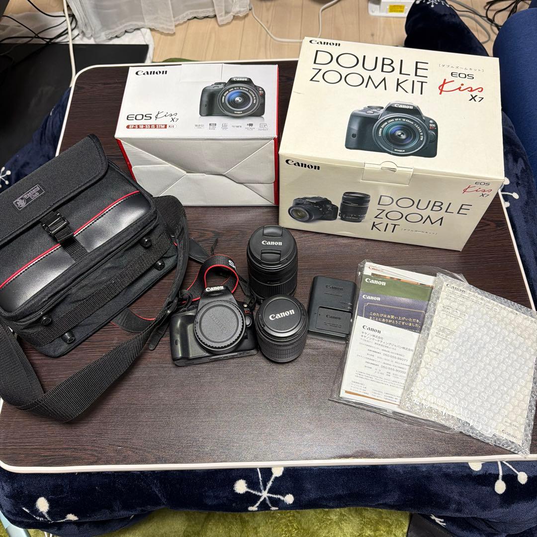 【美品】 Canon EOS kiss X7 ダブルズームキット 一眼レフカメラ