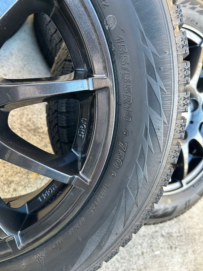 ブリヂストン BLIZZAK VRX2 155/65/R14