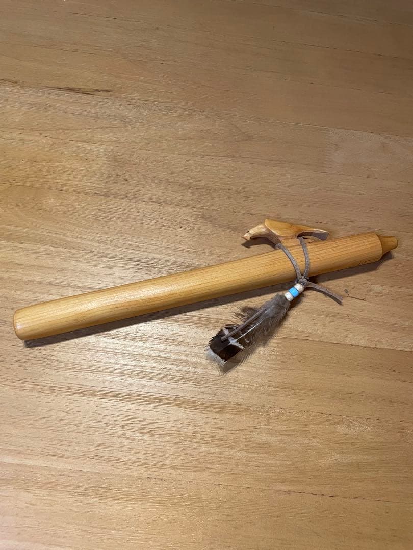 Navajo 木製フルート 動物彫刻付き