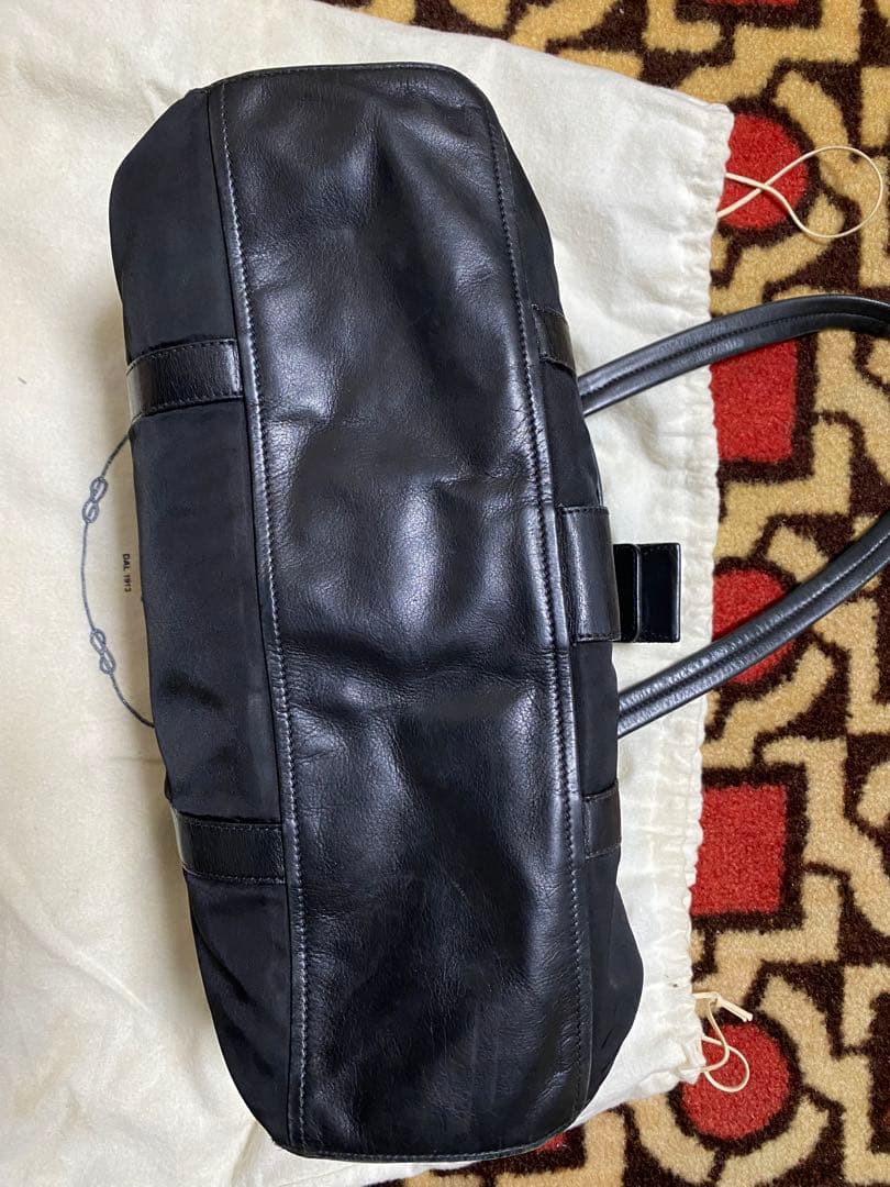 みゃす　PRADA ブラック トートバッグ 大容量