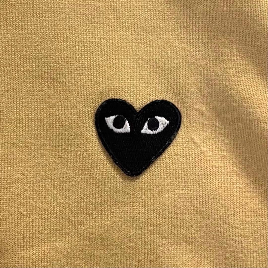 プレイ コムデギャルソン カーディガン 黒ハートロゴ ベージュ M 日本製