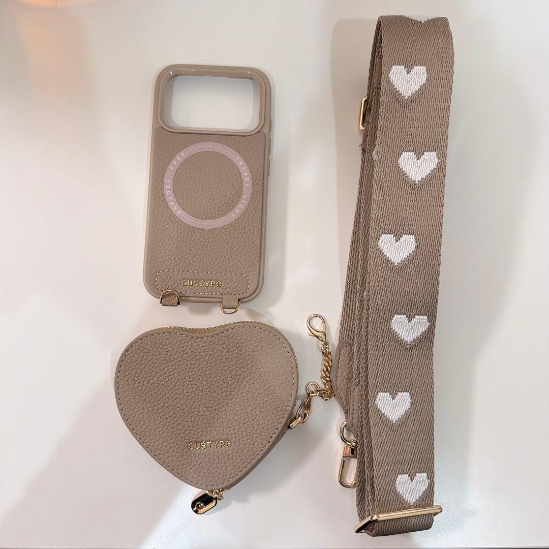 custype ハートデザインポーチ グレージュ iPhone17pro
