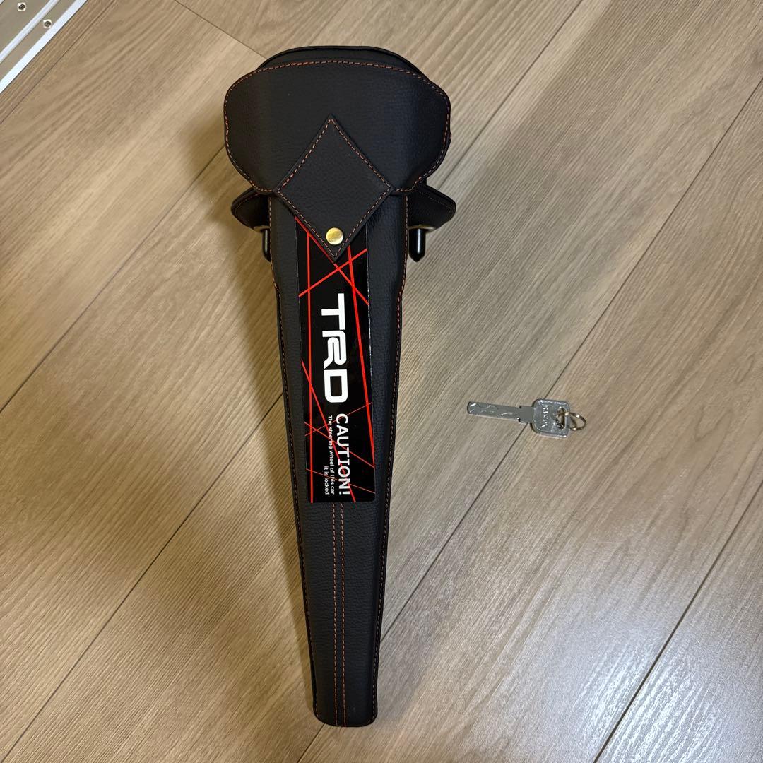 TRD ステアリングロック