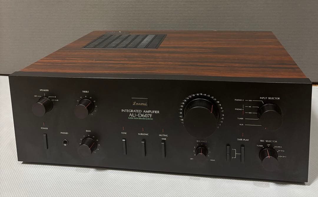 アンプ Sansui INTEGRATED AMPLIFIER AU-D607F