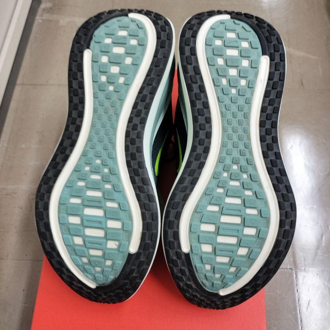 美品ＮIｋEボメロプラス26センチ