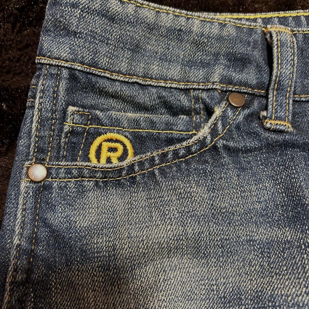 美品エイプ　刺繍ワッペン付きデニムスカート