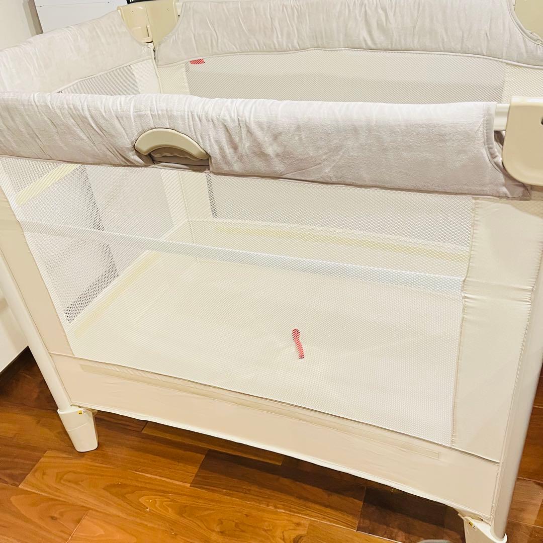 【上位モデル★】アップリカ　ベビーベッド ココネルエアー　プラス　洗濯済み