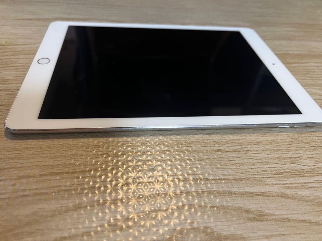 iPad Pro 9.7 256GB Wi-Fiモデル　シルバー