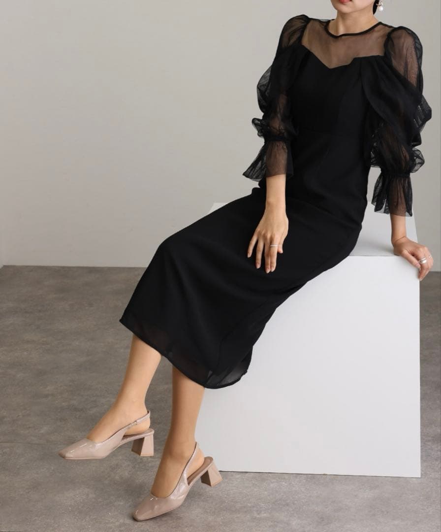 atlo 結婚式　同窓会 お呼ばれドレス