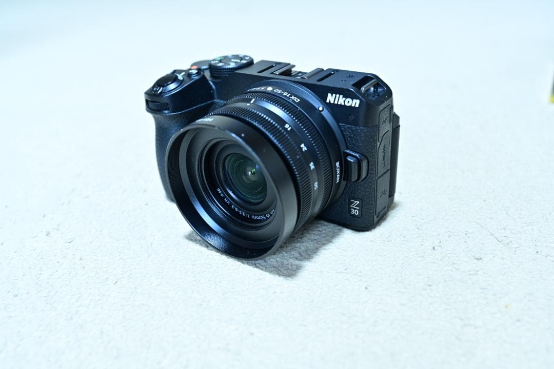 Nikon Z30 ミラーレスカメラ 本体