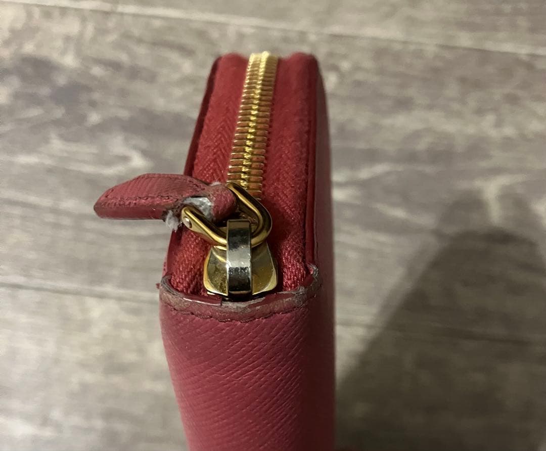 PRADA プラダ 長財布 ロゴ サフィアーノ レザー ラウンドジップ ピンク