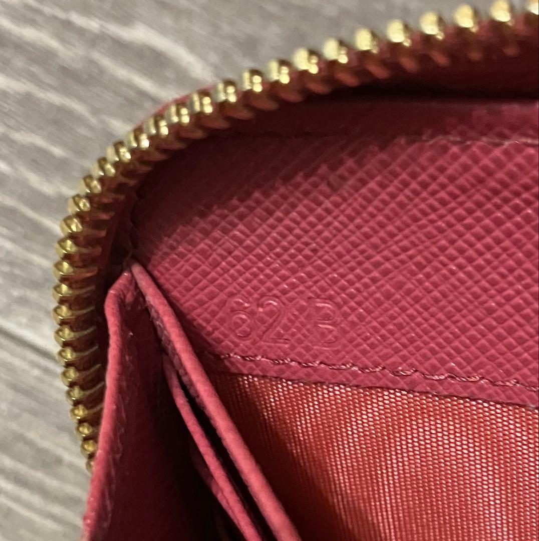 PRADA プラダ 長財布 ロゴ サフィアーノ レザー ラウンドジップ ピンク