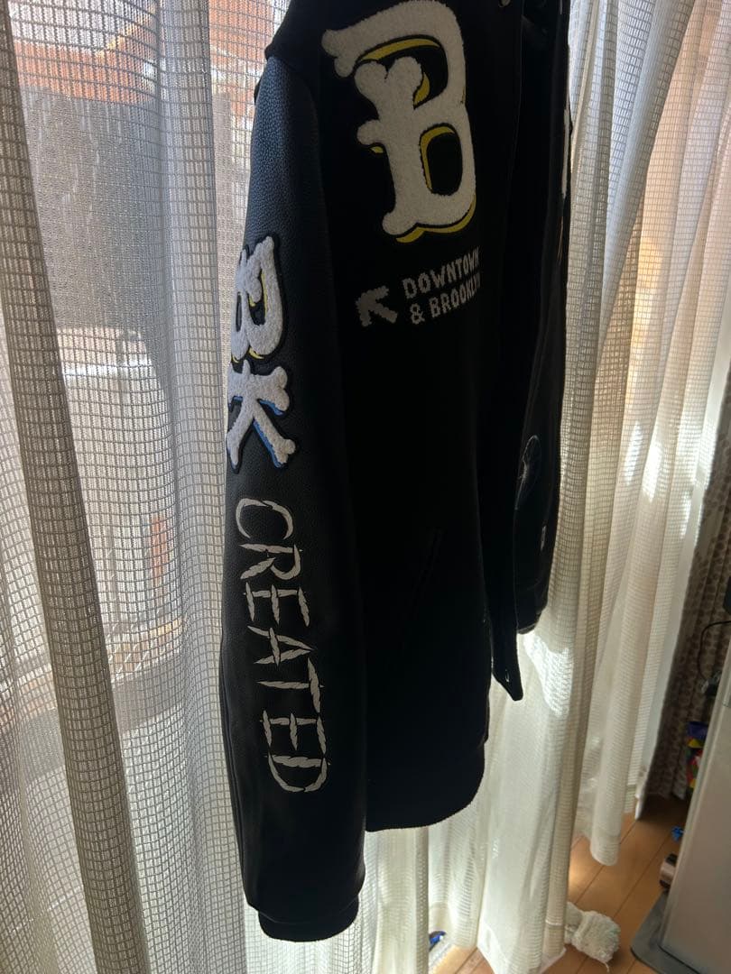 ブルックリン刺繍スタジャン