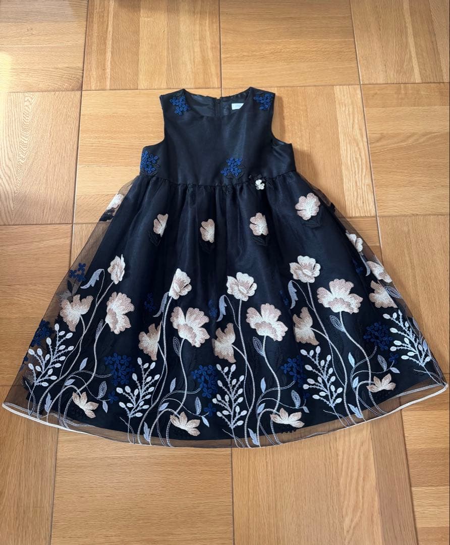 ア*コ様 タルティーヌエショコラ　ドレス　ワンピース　120cm 発表会　入学式