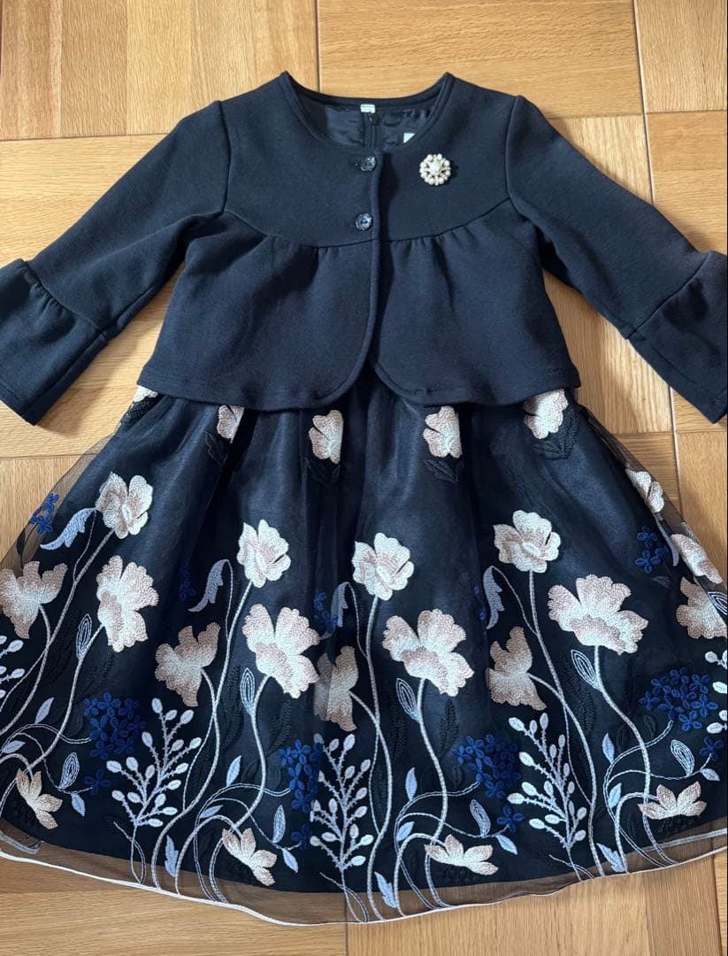 ア*コ様 タルティーヌエショコラ　ドレス　ワンピース　120cm 発表会　入学式