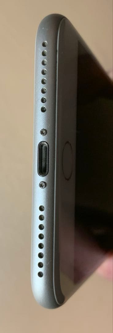 希少　美品　iPhone 7 Plus 128GB（シルバー）