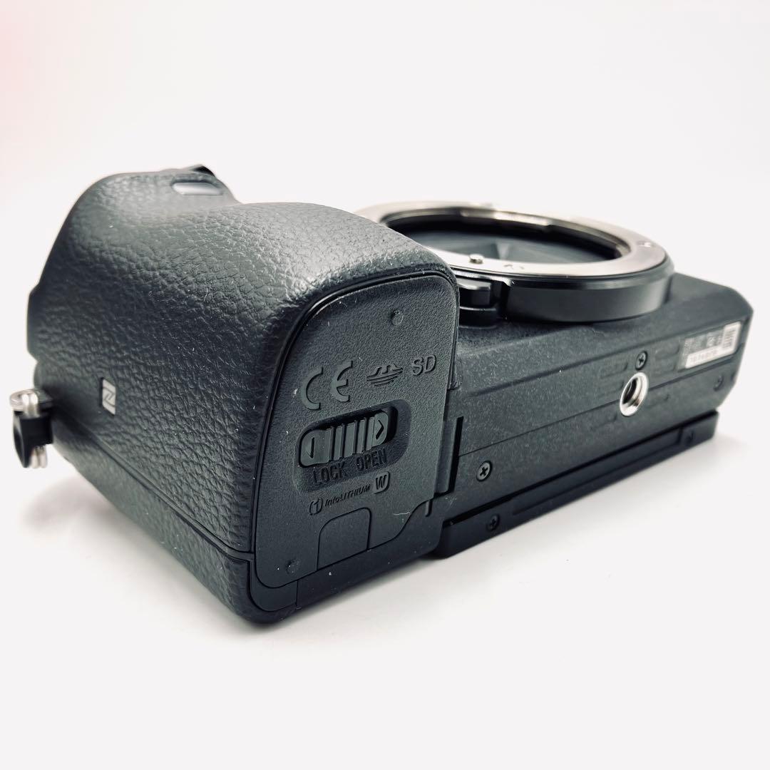 美品♪ SONY ILCE-6300 a6000 ブラック　ボディ