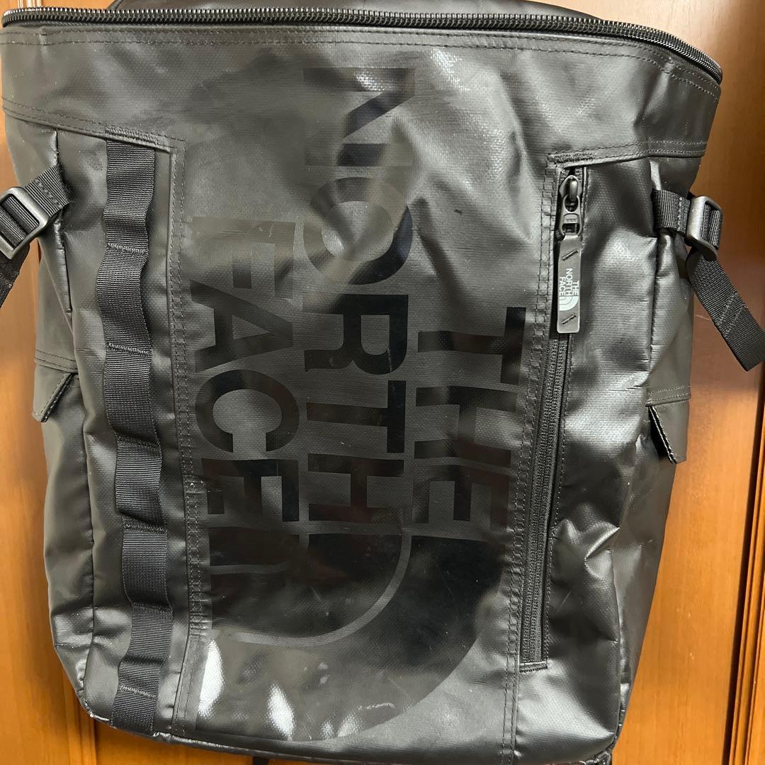 ノースフェイス リュック 黒 30L