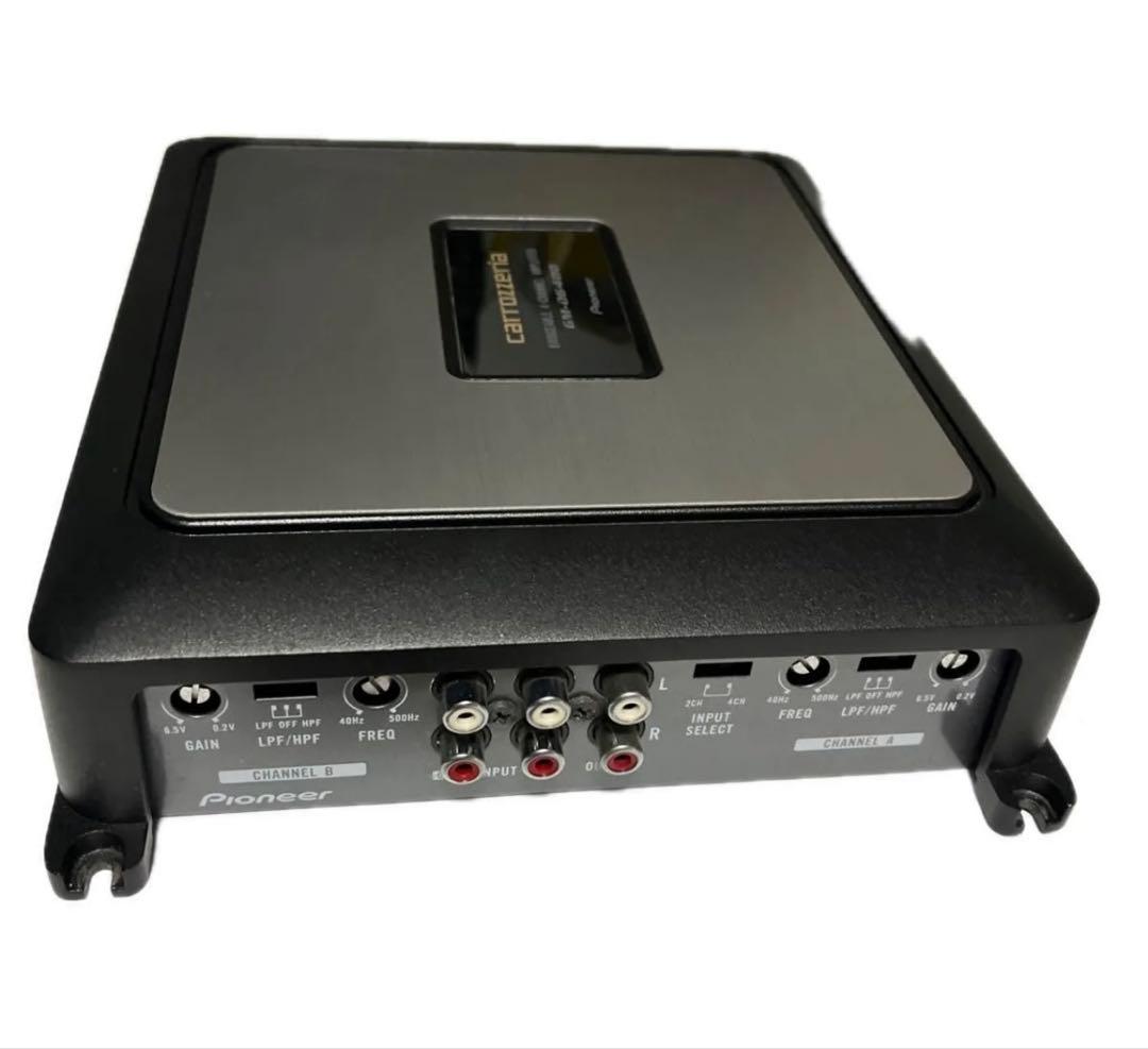 カロッツェリア　GM-D6400パワーアンプ　送料無料　付属品は固定ネジ4本のみ