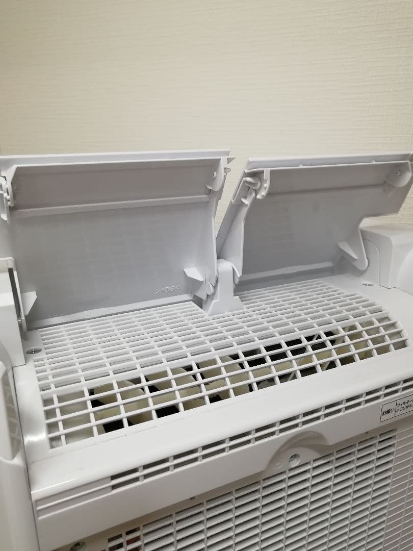 N557 Panasonic 衣類乾燥除湿機　F-YHVX120 B型