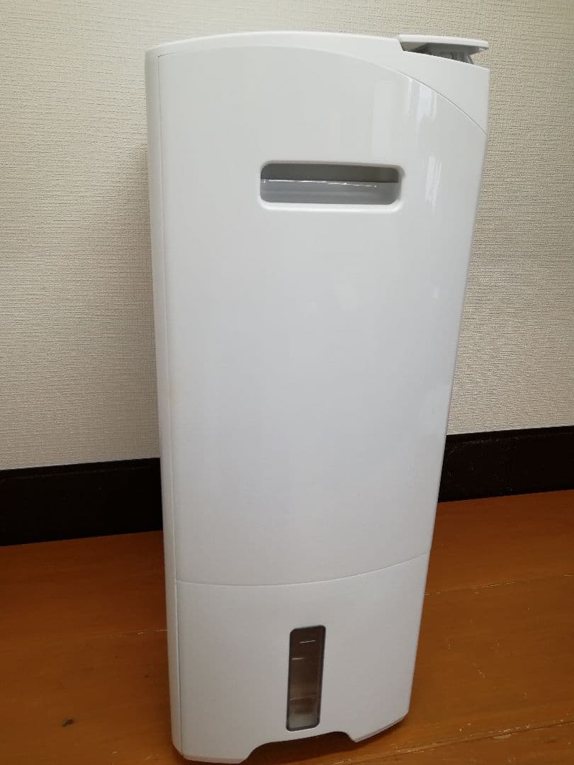 N557 Panasonic 衣類乾燥除湿機　F-YHVX120 B型