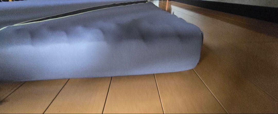 送料込】値下げ⭐︎西川　AiR01　セミダブル　厚さ14㎝　ベッドマットレス