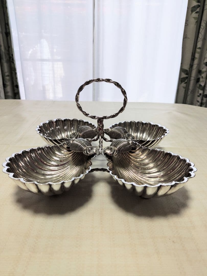 シェル型トレイ　パーティー　オードブルデッシュ　シルバープレート？？アンティーク