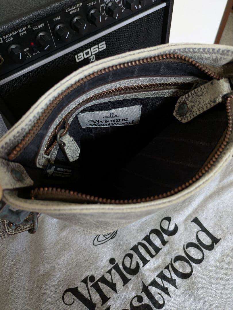 MaM＊プロフ必読★VIVIENNE WESTWOOD◆ショルダーバッグ