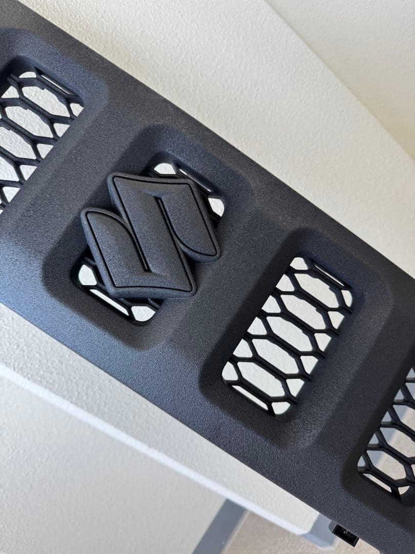 早い方優先❣️ジムニー　jb64 jb74 フロントグリル　ストーン塗装