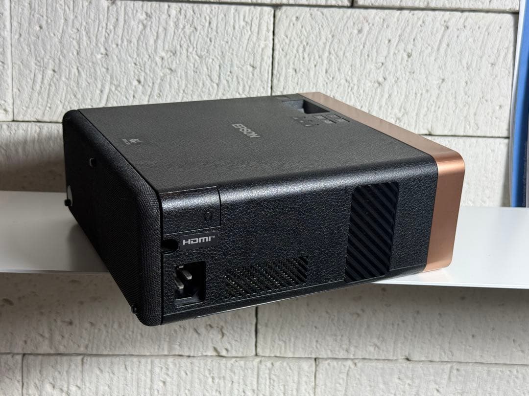 エプソン ホームプロジェクター dreamio ブラック EF-100BATV