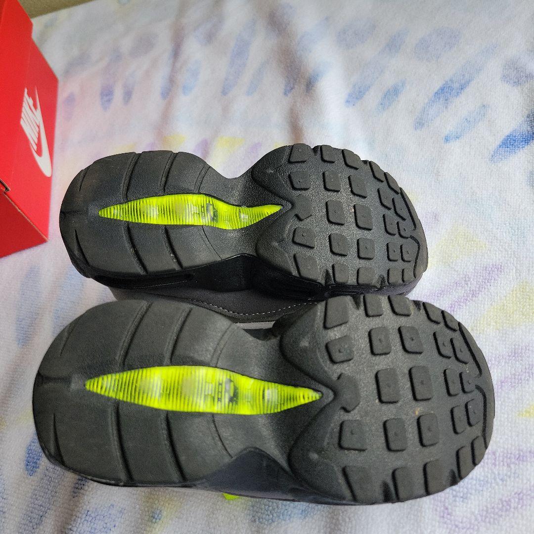 NIKE　エアマックス95 キッズ　14センチ