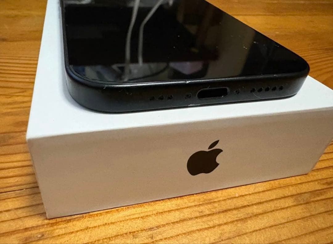 Apple iPhone 15 ブラック 本体 その他 値下げ