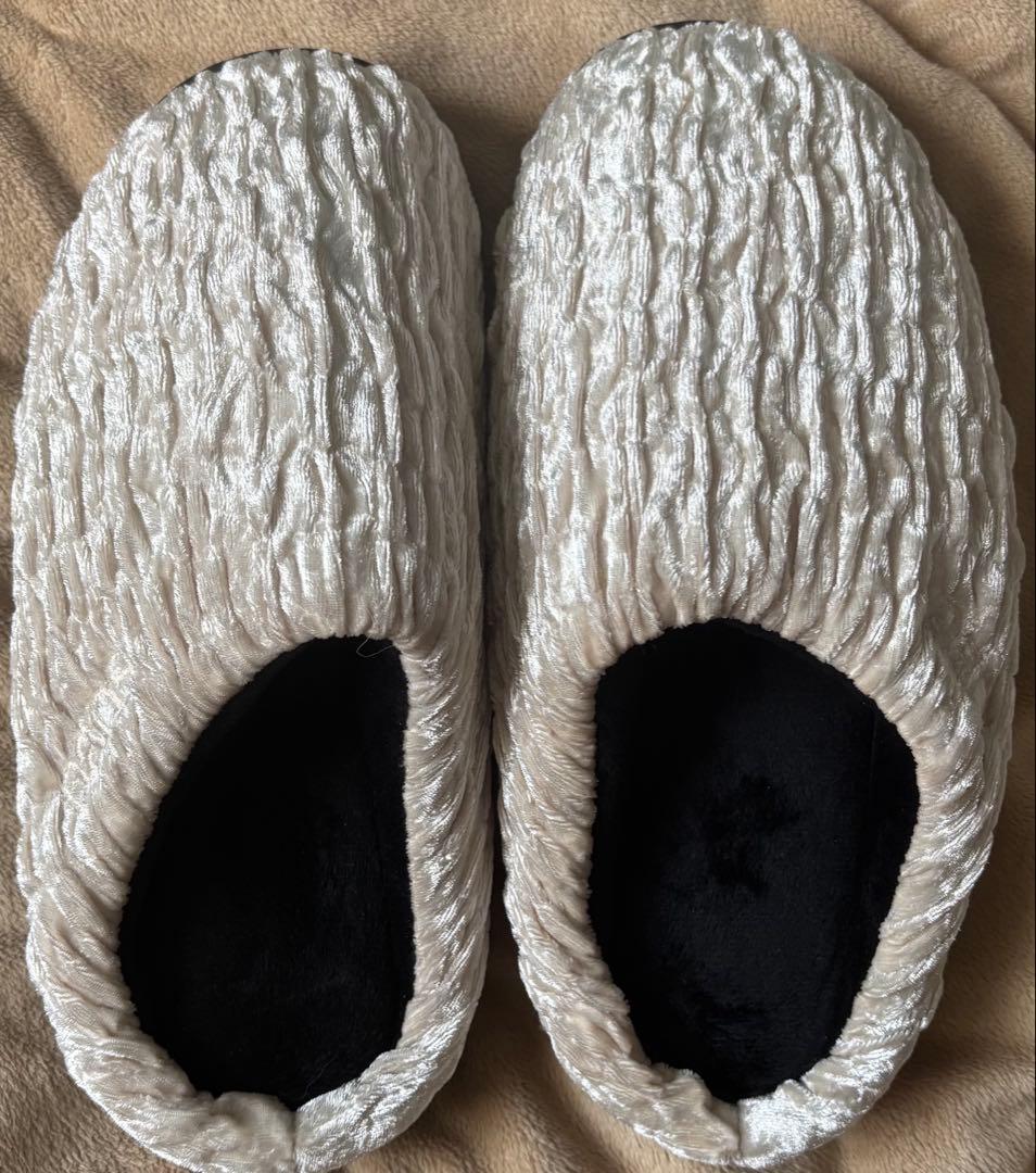 【新品未使用】SUBU CELOSIA VELVET ホワイト　収納袋付き