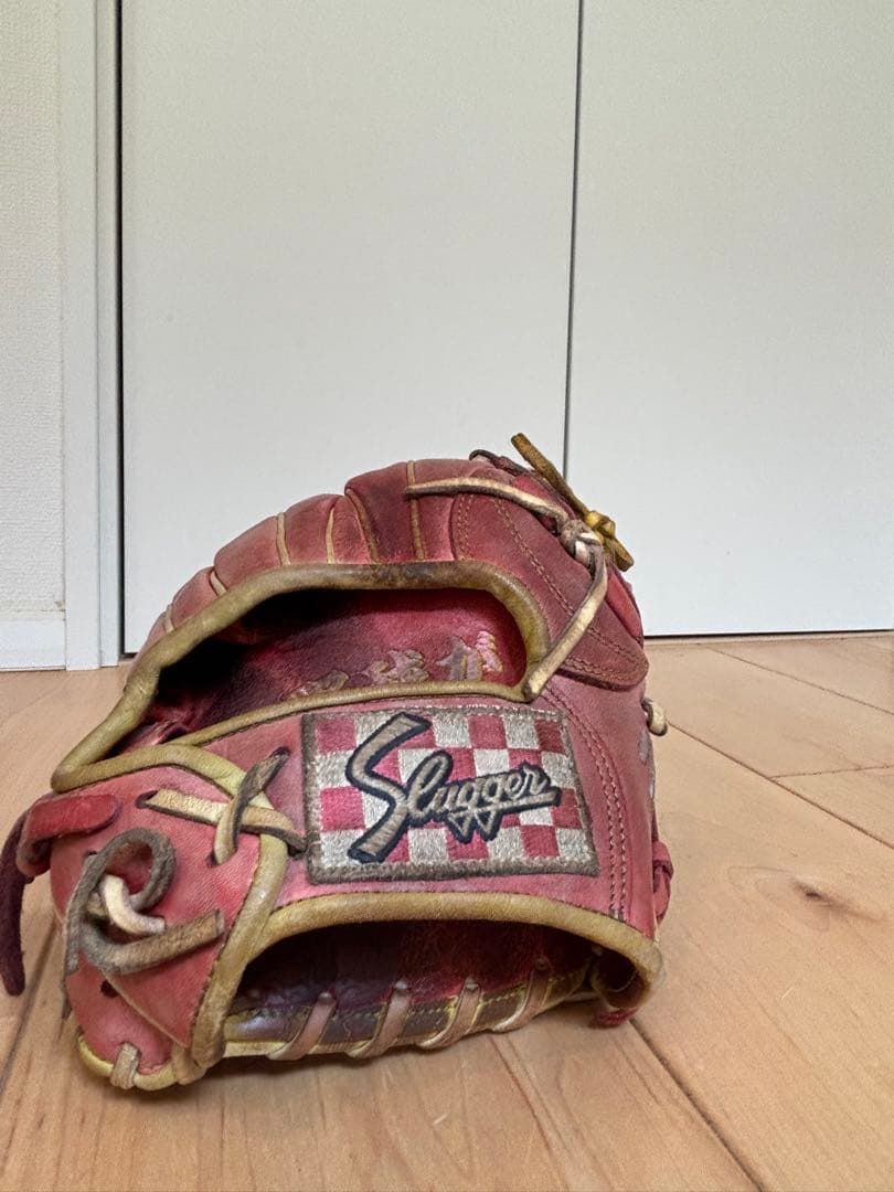 スラッガー　野球グローブ　内野用