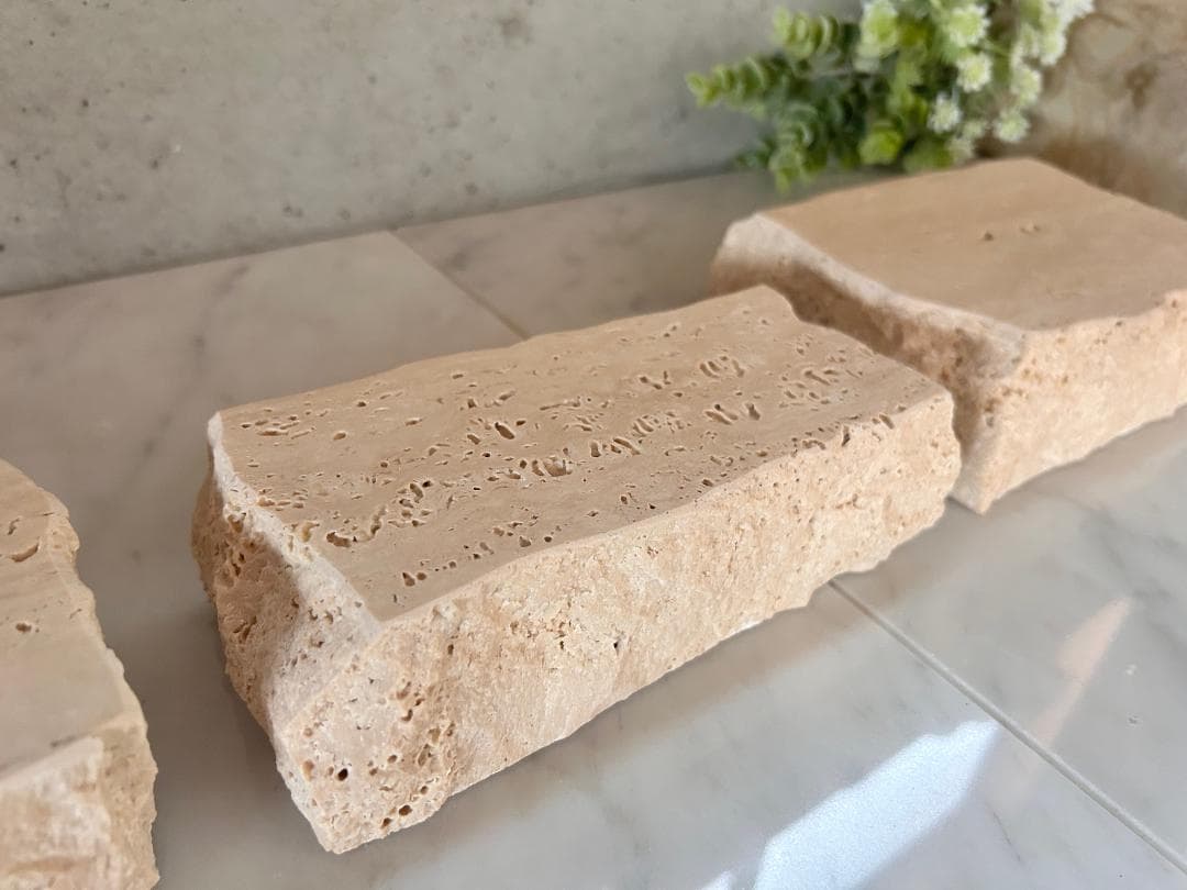 天然大理石　イタリア　トラバーチン　3個セット　割肌　●アクセサリー台●送料無料