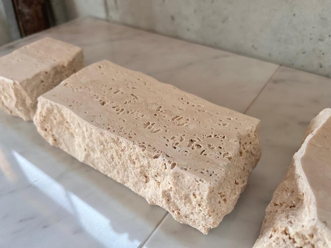 天然大理石　イタリア　トラバーチン　3個セット　割肌　●アクセサリー台●送料無料