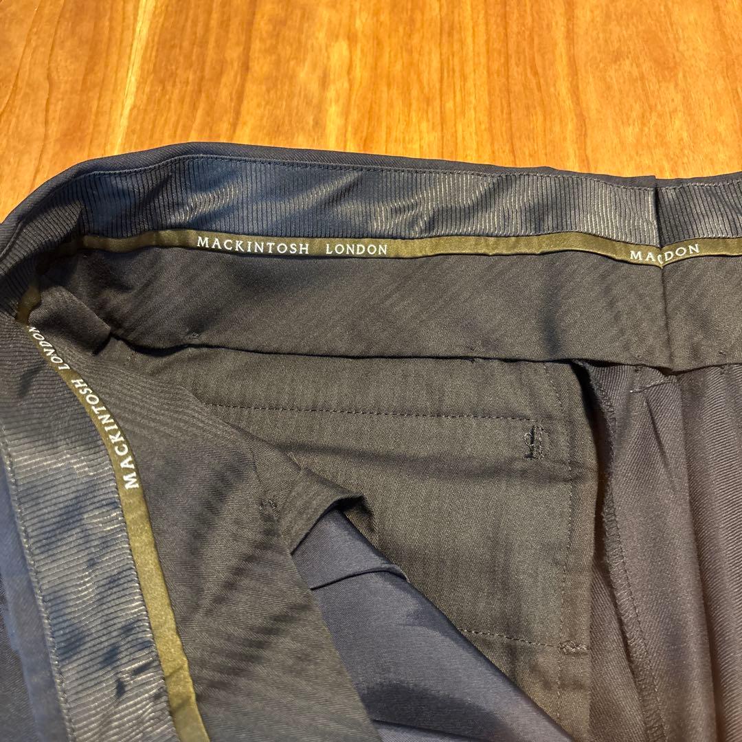 マッキントッシュ ロンドン 濃紺スーツ