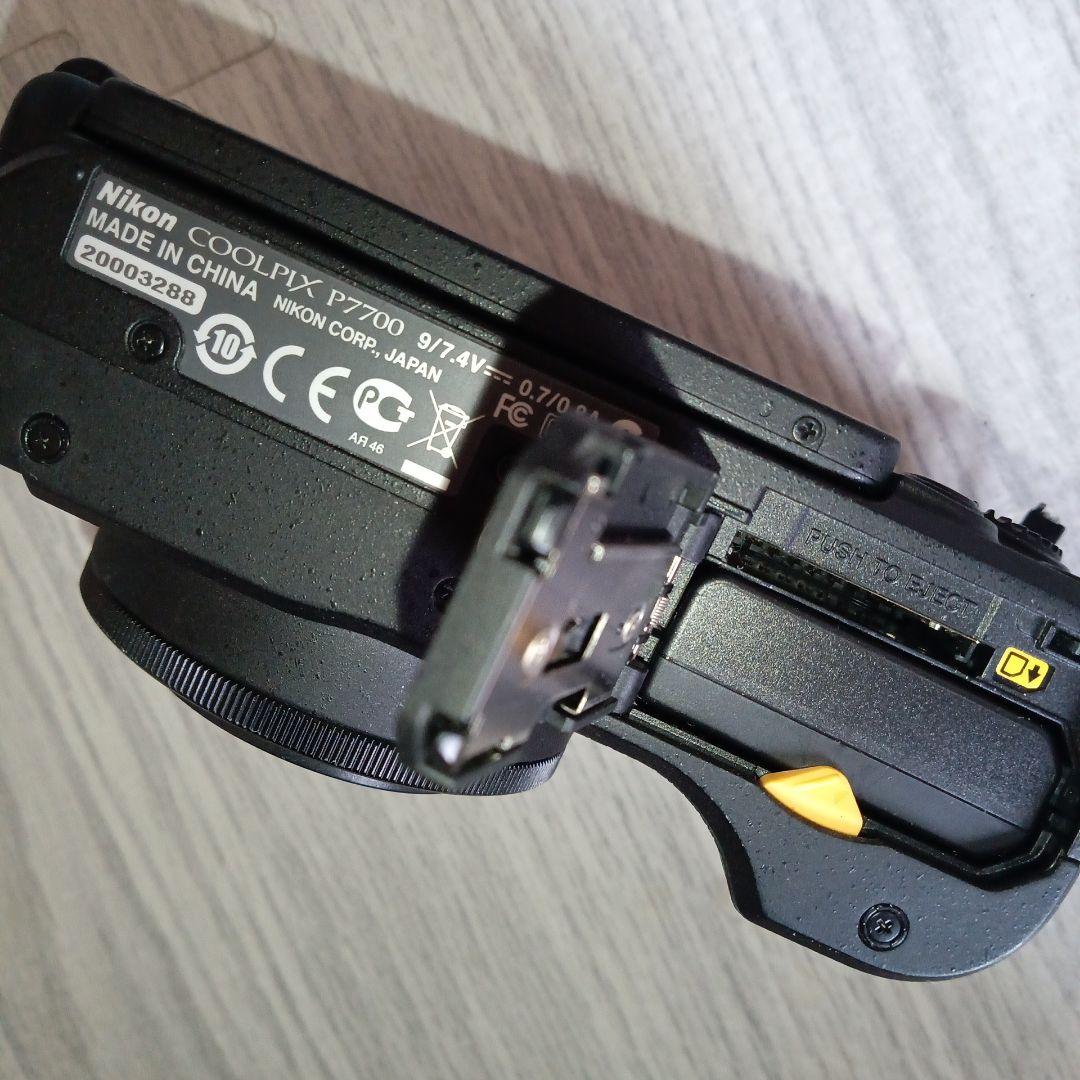 NIKON　COOLPIX　P7700
