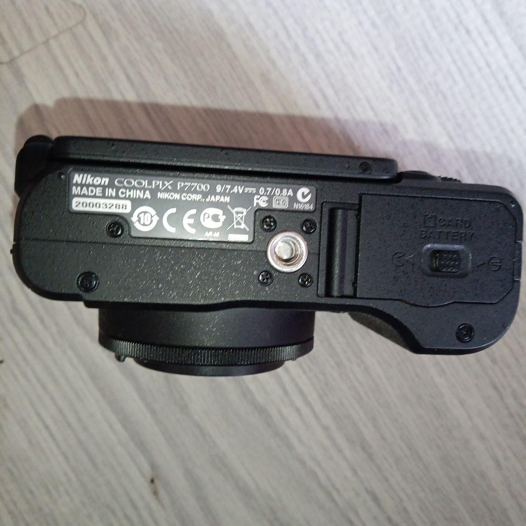 NIKON　COOLPIX　P7700