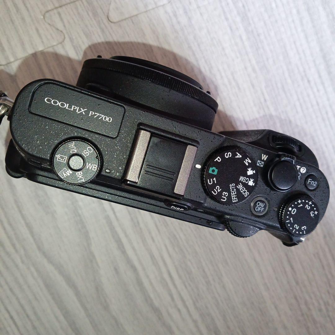 NIKON　COOLPIX　P7700