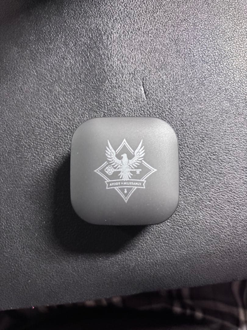 ローレン・イロアス　ワイヤレスイヤホン