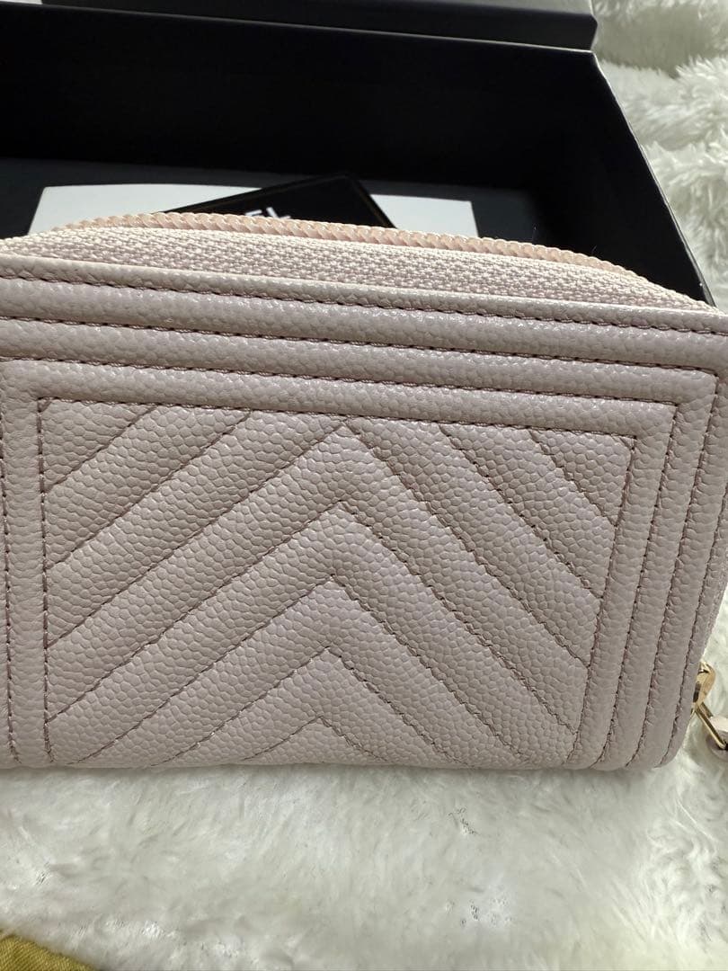 【新品未使用】CHANELボーイシャネル Vステッチケース