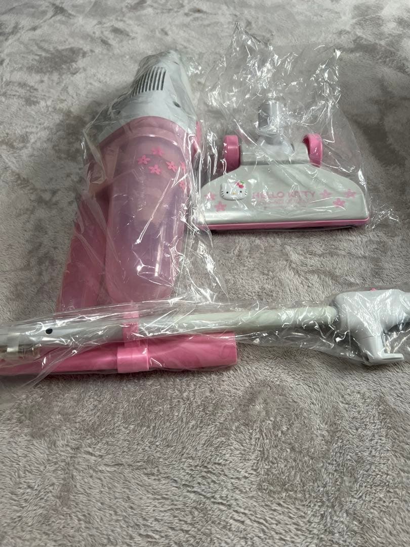 希少レア　ハローキティ スティック型クリーナー TC-4228 未使用品。箱無し