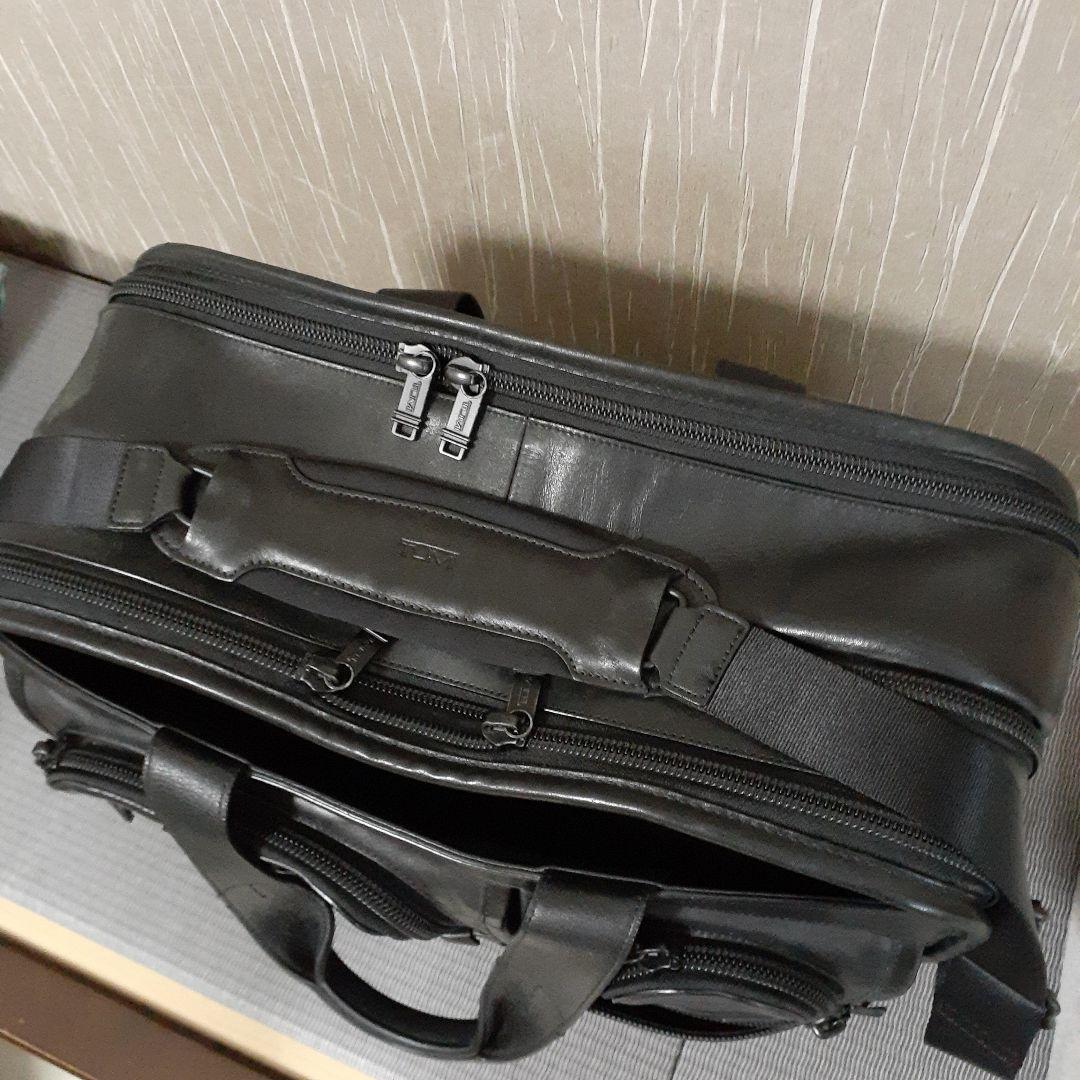 TUMI　長期出張にも最適　美品　金融機関出張時にのみ使用